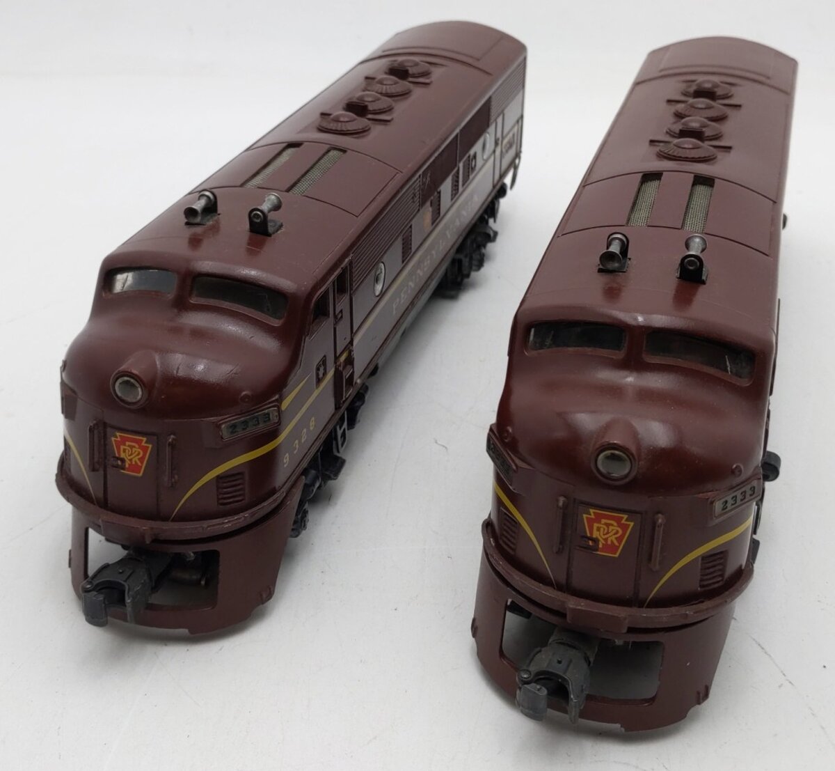 Lionel 2333 Vintage O Gauge Custom PRR F3 AA Diesel Locomotive Set #9328/9329