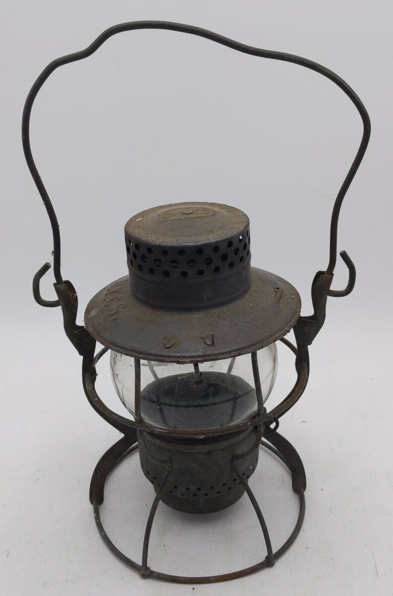 Dietz Vintage No. 999 N.Y.C.S. Railroad Lantern