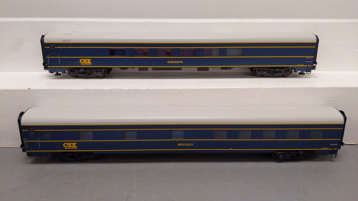 Lionel 6-83125 O CSX 21" Passenger Car Set (2)