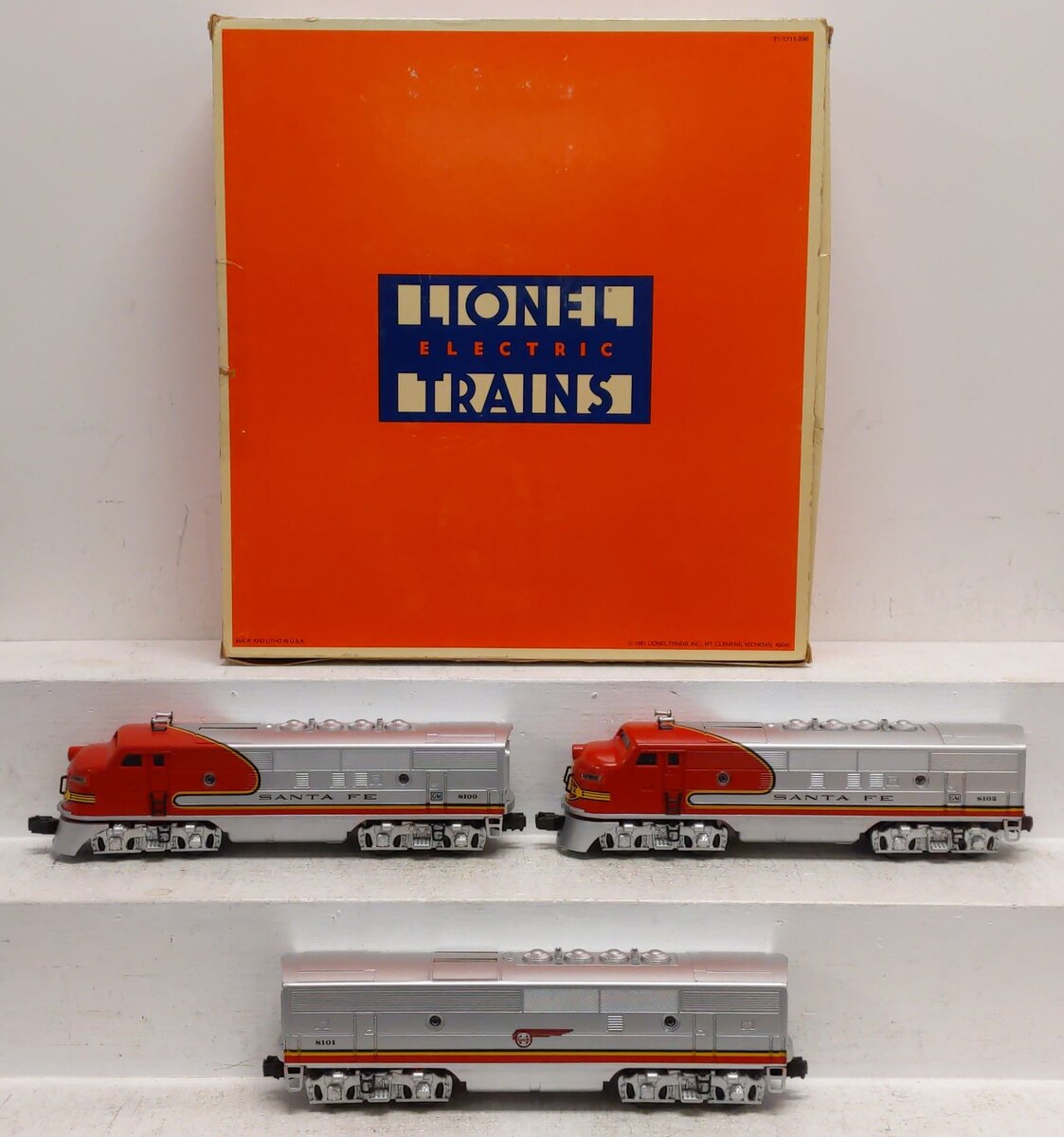 Lionel 6-11711 O Santa Fe F-3 ABA Diesel Locomotive Set #8100/8100/8102 with RS LN/Box