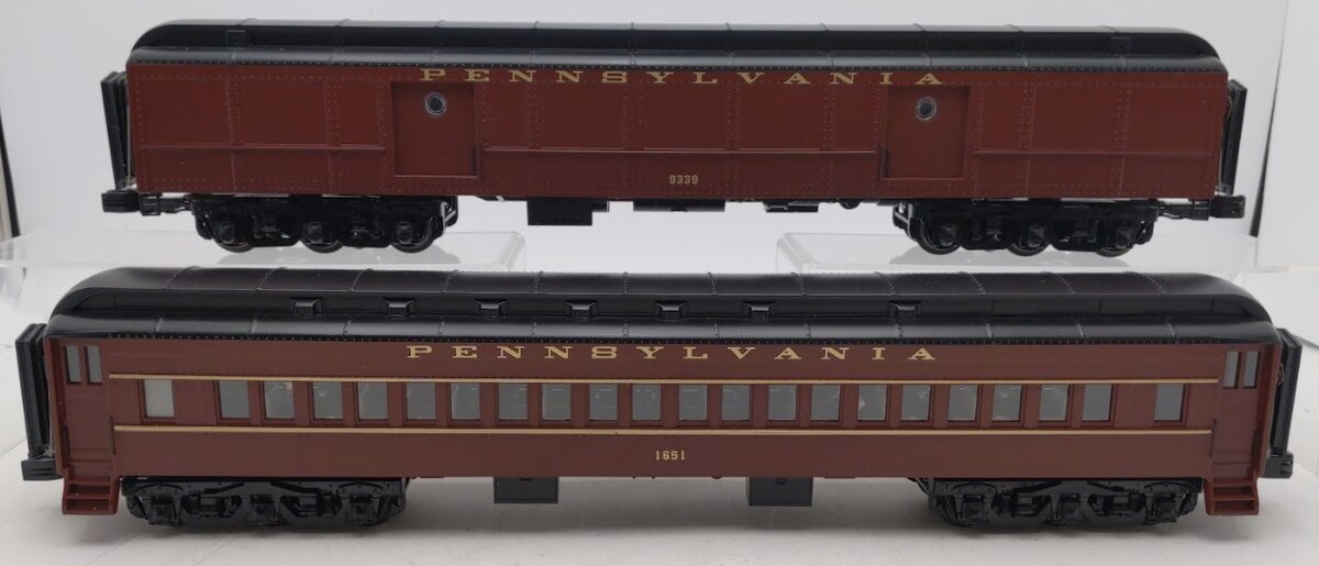 MTH 20-44002 O Pennsylvania 70' Madison Baggage/Coach Passenger Set (Set of 2)