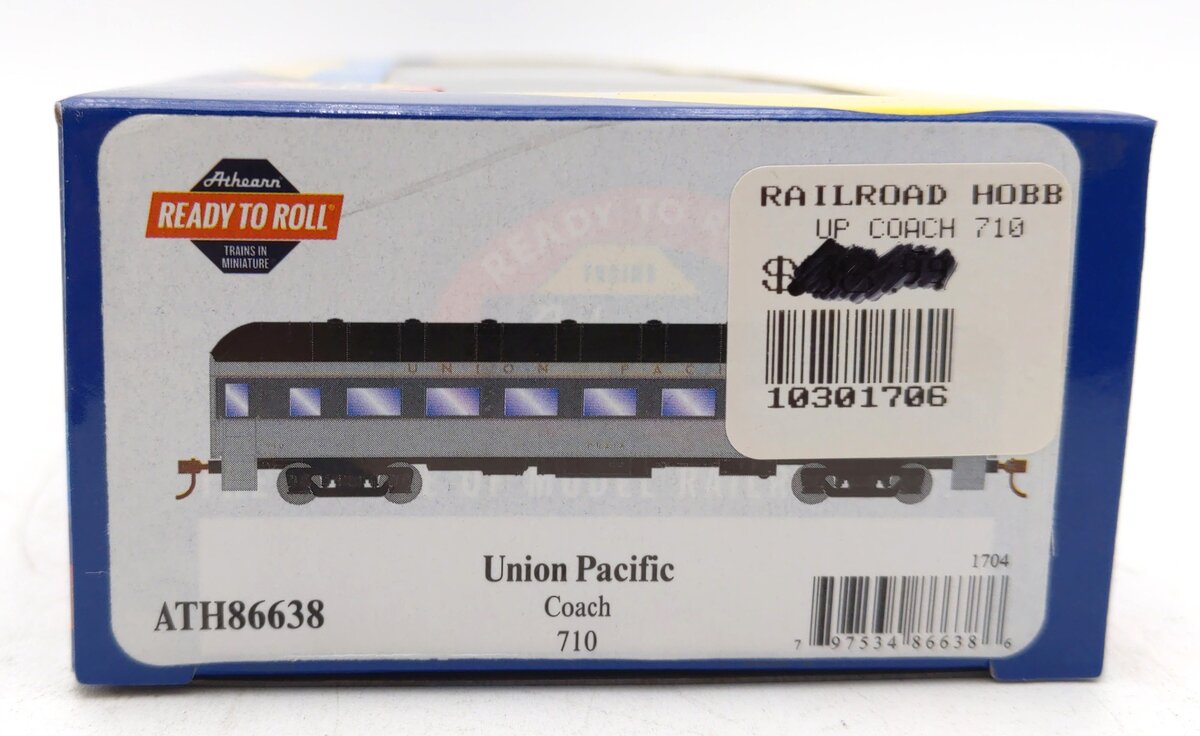 Athearn 86638 HO Union Pacific Arch Roof Coach Ready-To-Run #710