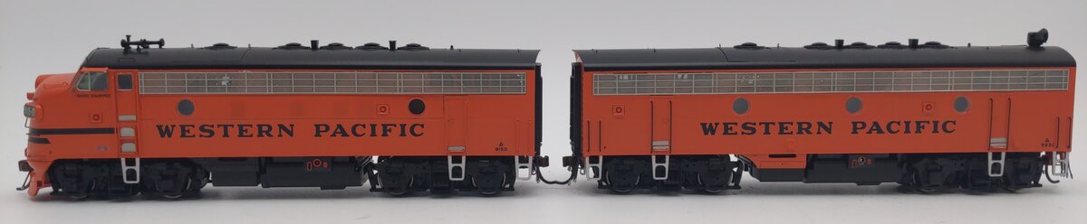 Athearn G22830 HO Western Pacific F7A/F7B Freight w/Sound #923c (Set of 2)