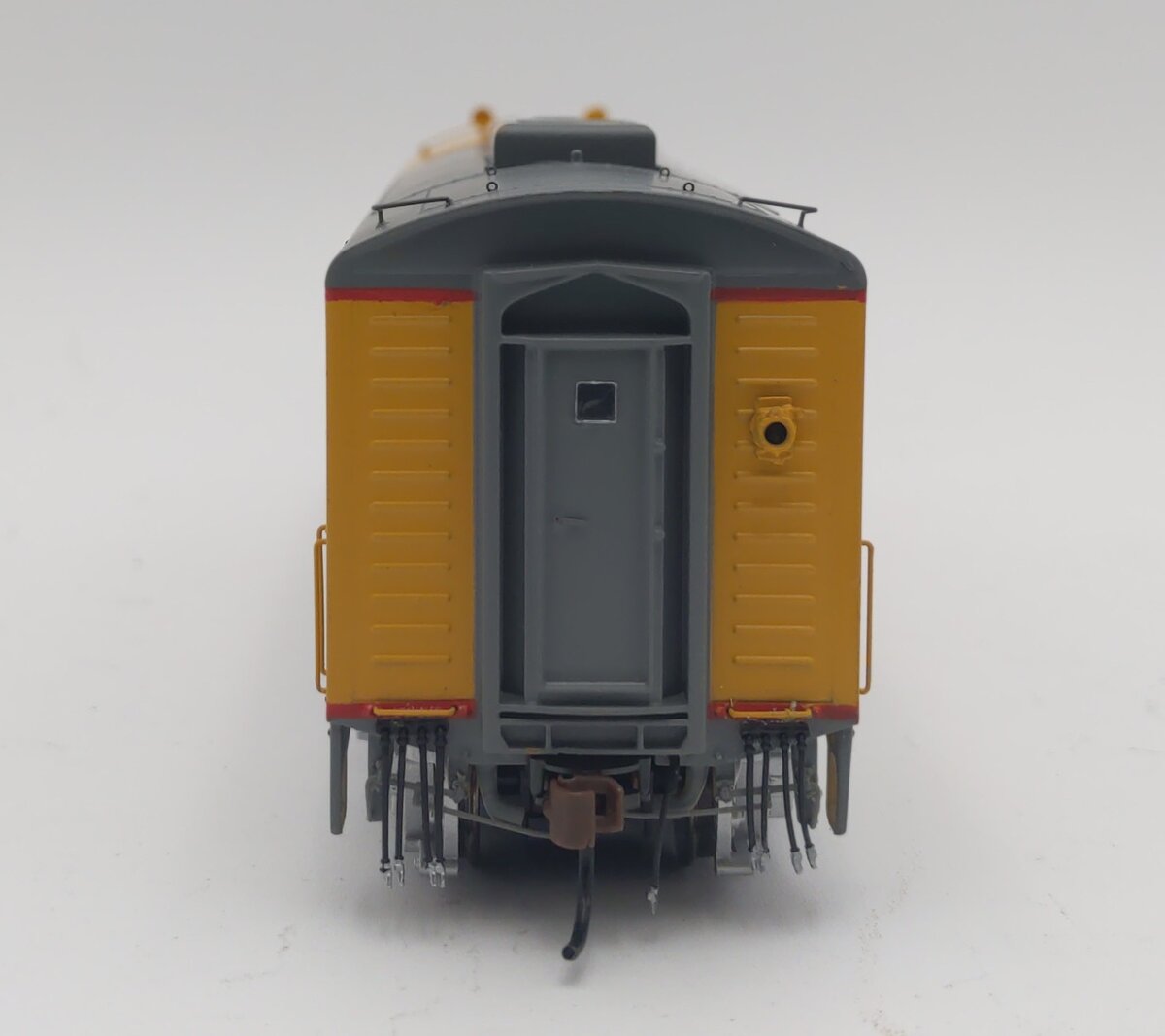 Athearn G22854 HO Union Pacific F3 A/B Diesel Loco w/DCC & Sound #1451/#1432B