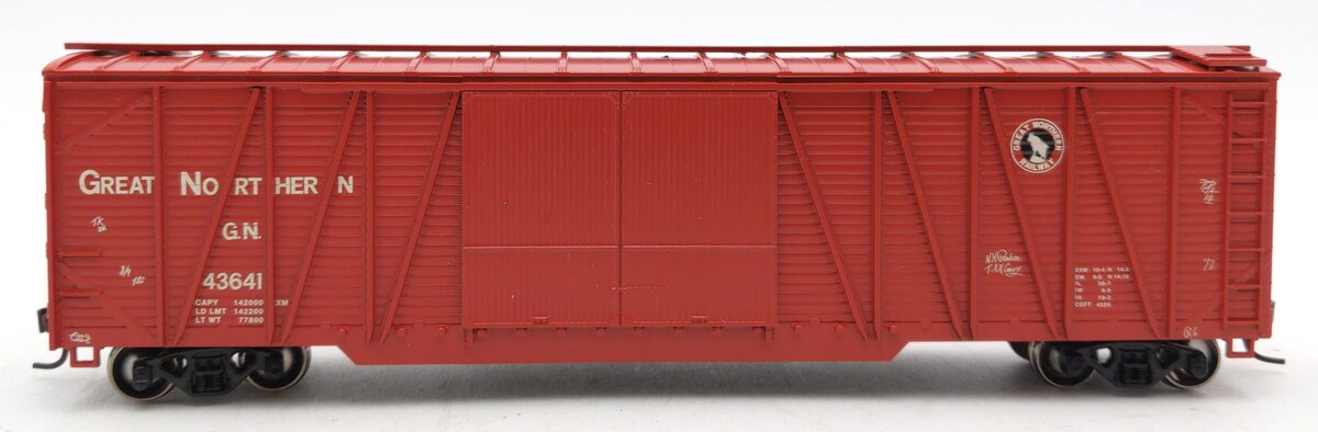 Roundhouse 84430 HO Scale Great Northern 50' Single Sheath Auto Boxcar #43641