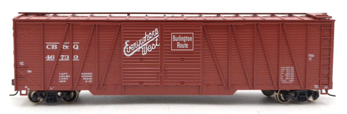 Roundhouse 84426 HO Burlington RTR 50' Single Sheath Boxcar #46739