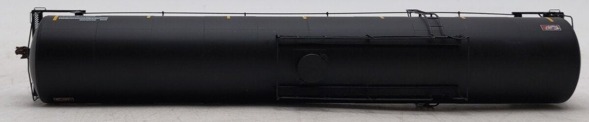 Athearn 96414 HO Scale UTLX 33,900 Gallon Tankcar #953017