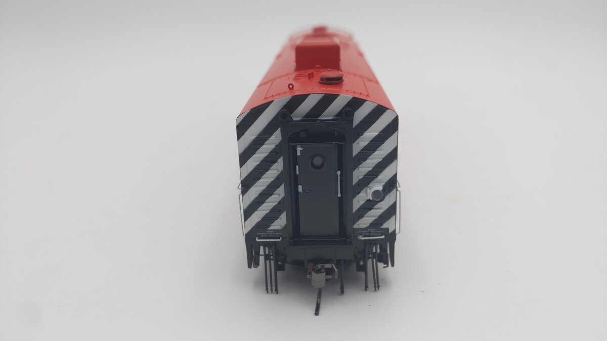 Rapido Trains 222518 HO Scale Canadian Pacific Diesel Locomotive #1424 w/DCC