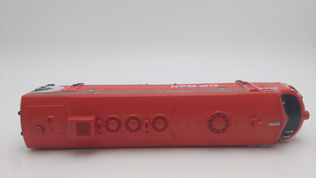 Rapido Trains 222518 HO Scale Canadian Pacific Diesel Locomotive #1424 w/DCC