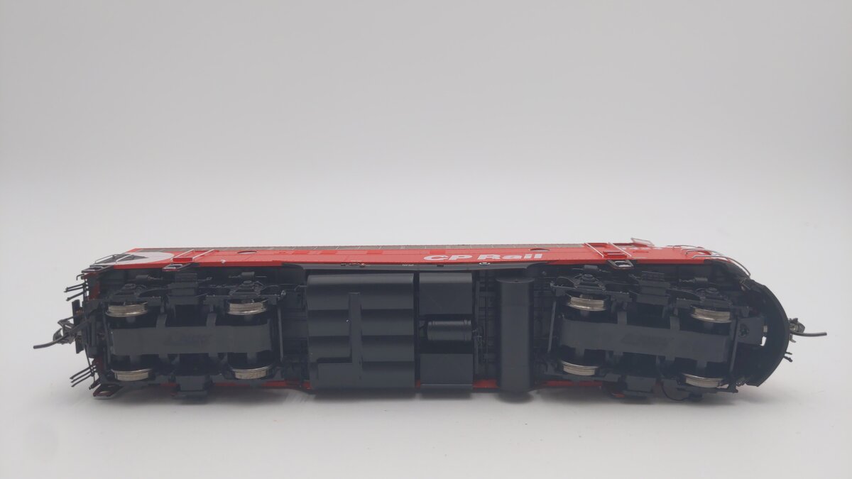 Rapido Trains 222518 HO Scale Canadian Pacific Diesel Locomotive #1424 w/DCC