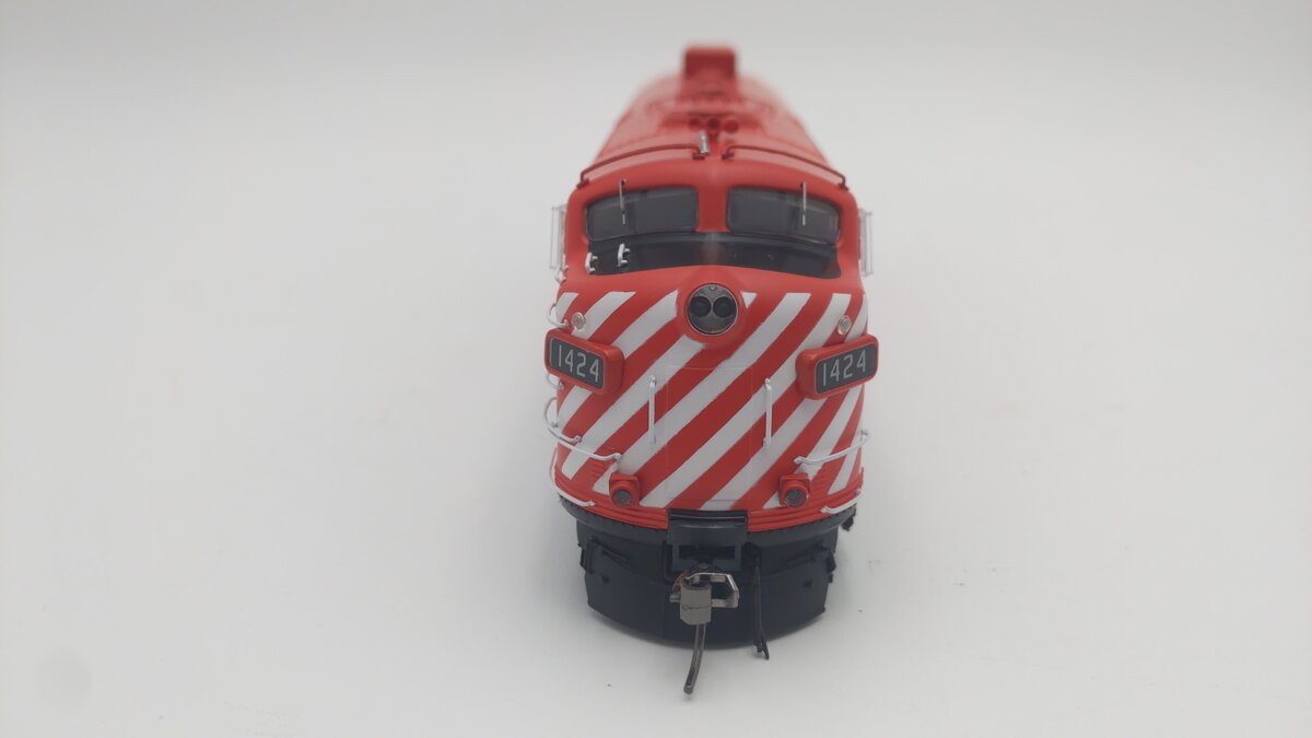 Rapido Trains 222518 HO Scale Canadian Pacific Diesel Locomotive #1424 w/DCC