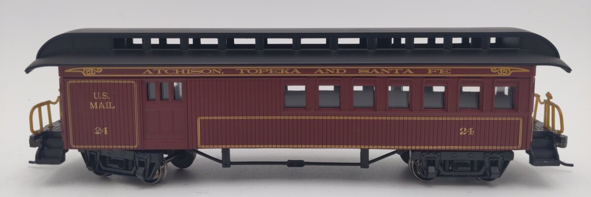 Bachmann 15204 HO Santa Fe 1860 - 1880 Era Passenger Combine Car #24