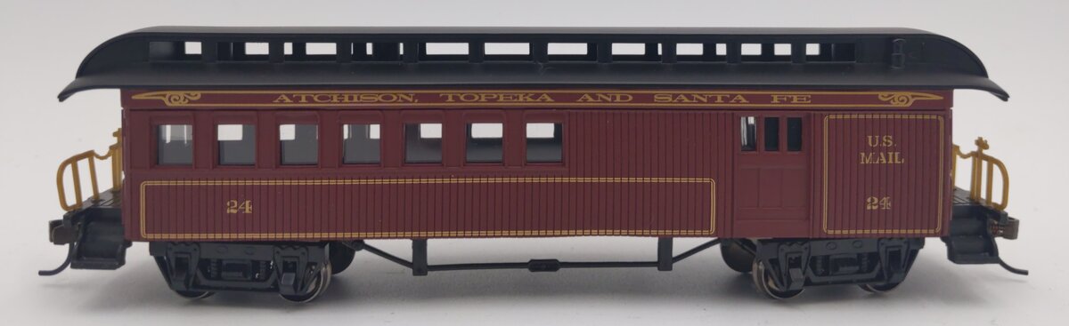 Bachmann 15204 HO Santa Fe 1860 - 1880 Era Passenger Combine Car #24