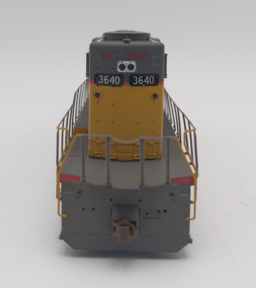 Scale Trains SXT10614 HO UP EMD SD40-2 Diesel Locomotive w/ DCC & Sound #3640 NIB