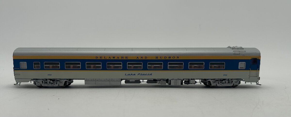 Rapido Trains 100199 HO Delaware & Hudson Lake Placid Lightweight Coach #202 NIB