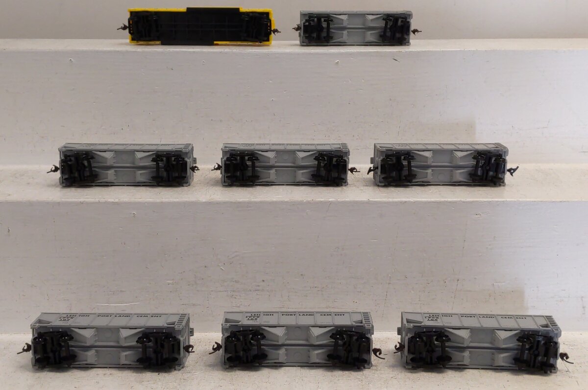 Model Power Assorted HO Lehigh Portland Cement &Timken Freight Cars [8] LN/Box