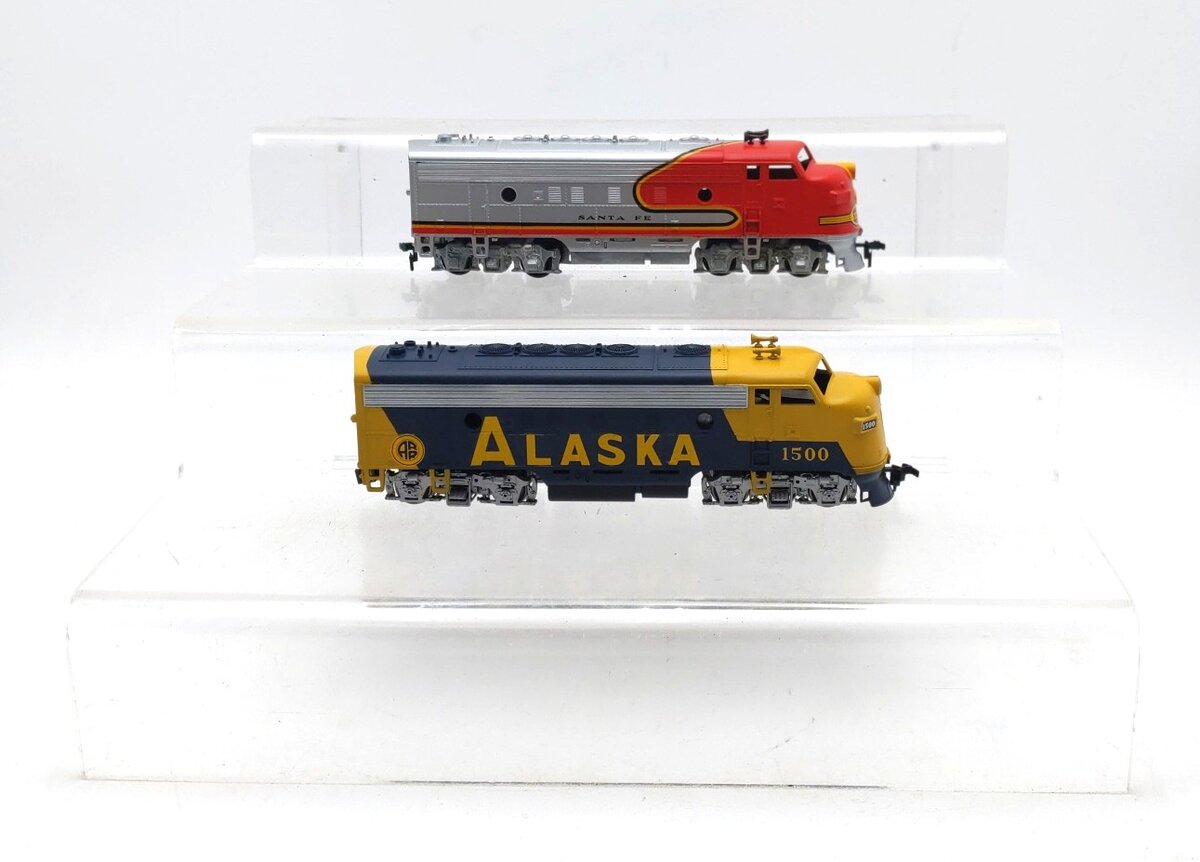 Athearn HO Scale Assorted Custom Diesel Locomotives [2] EX