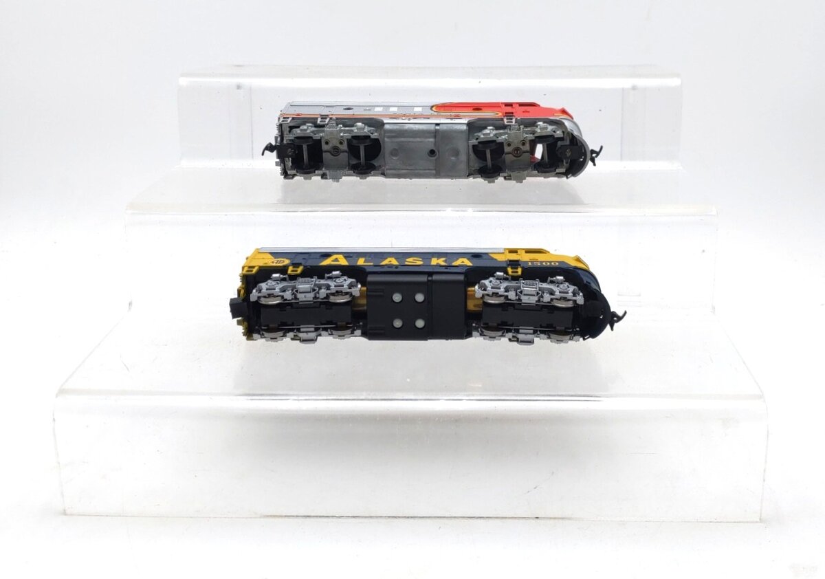 Athearn HO Scale Assorted Custom Diesel Locomotives [2] EX
