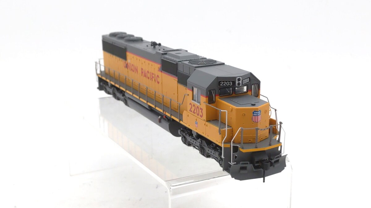 Walthers 910-19760 HO Union Pacific EMD SD60 Spartan Cab Diesel #2203 w/DCC