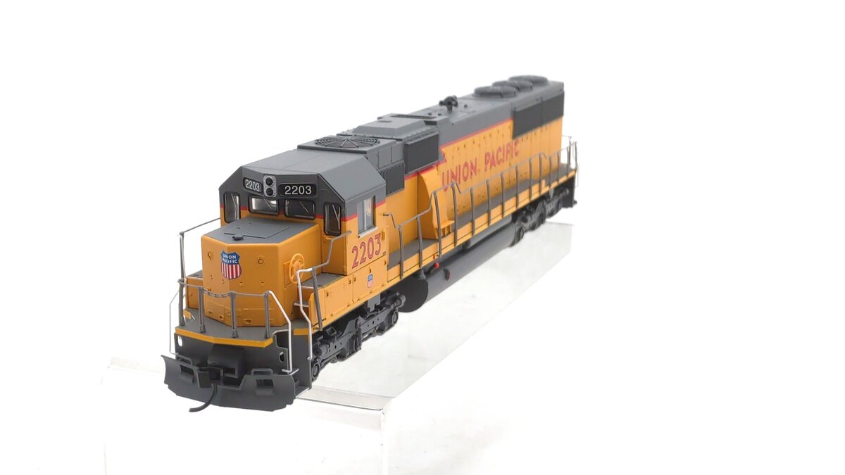 Walthers 910-19760 HO Union Pacific EMD SD60 Spartan Cab Diesel #2203 w/DCC