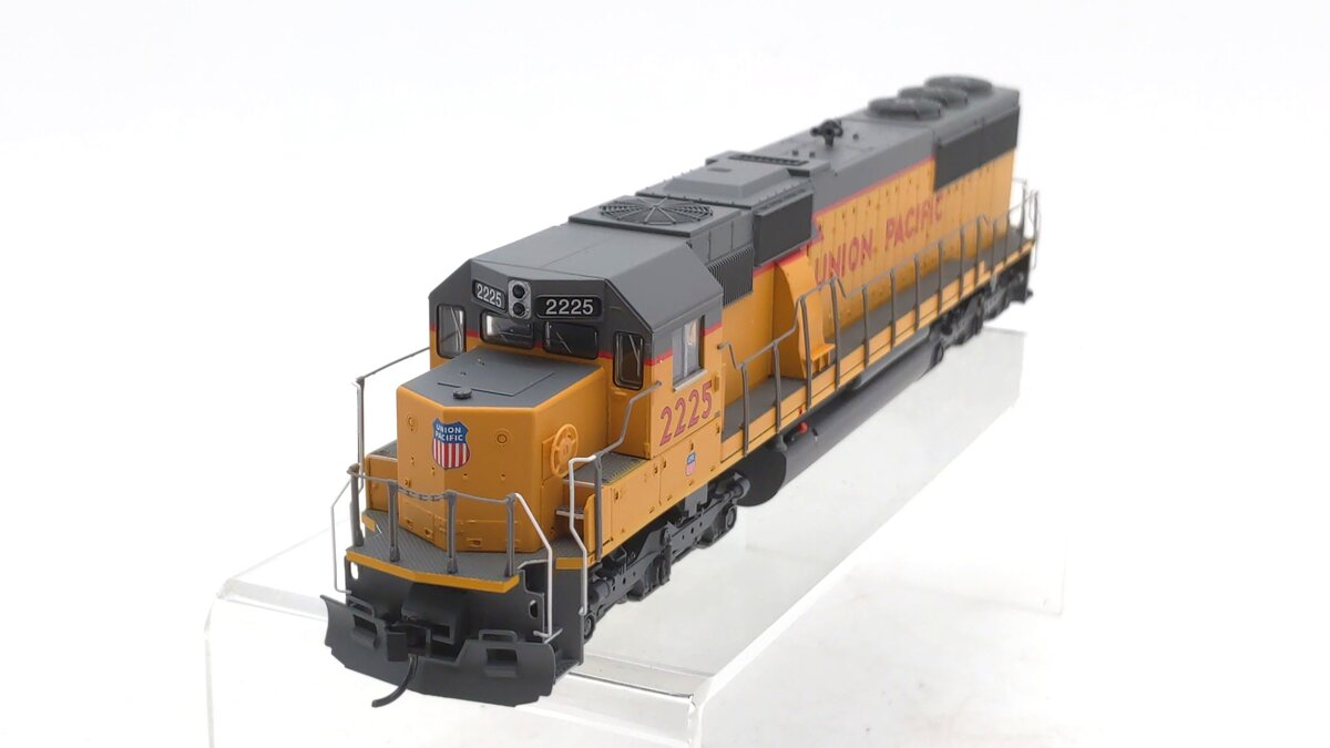 Walthers 910-19761 HO Union Pacific EMD SD60 Spartan Cab Diesel #2225 w/DCC