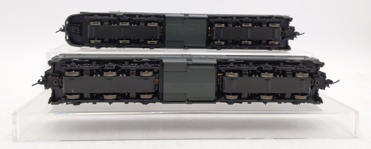 Walthers 910-10085 HO New York Central Alco PA-PB Set Diesel Loco #4203,4302