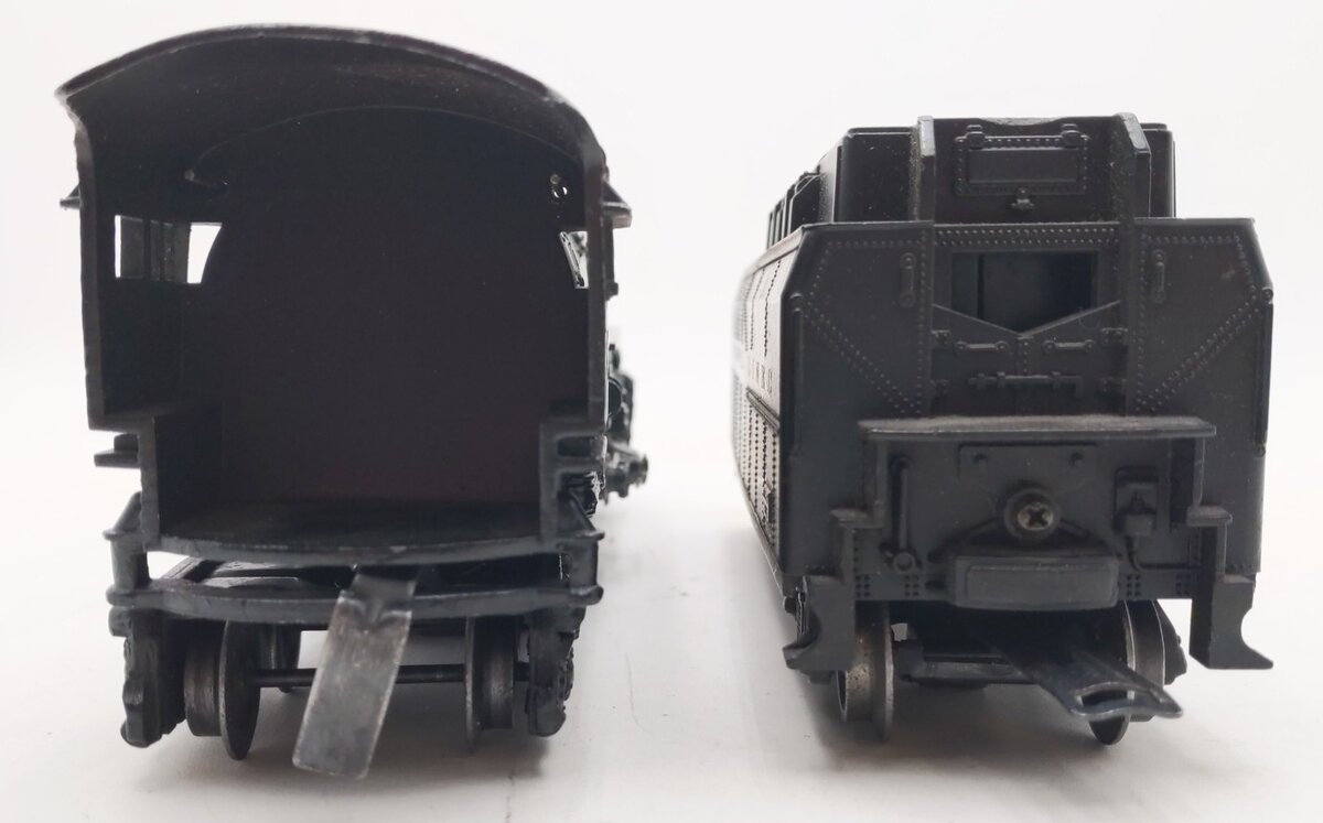 Lionel 2055 Vintage O 4-6-4 Hudson Steam Locomotive with 6026W Tender VG
