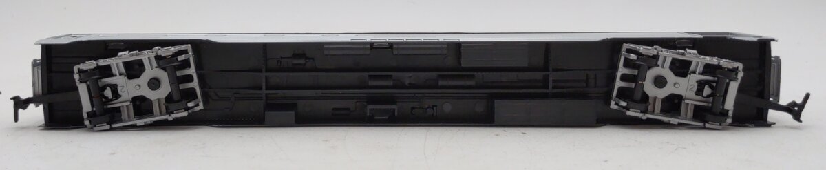 IHC 47894 HO NYC Corrugated Side Combine Passenger Car #2700