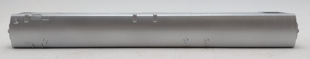 IHC 47894 HO NYC Corrugated Side Combine Passenger Car #2700