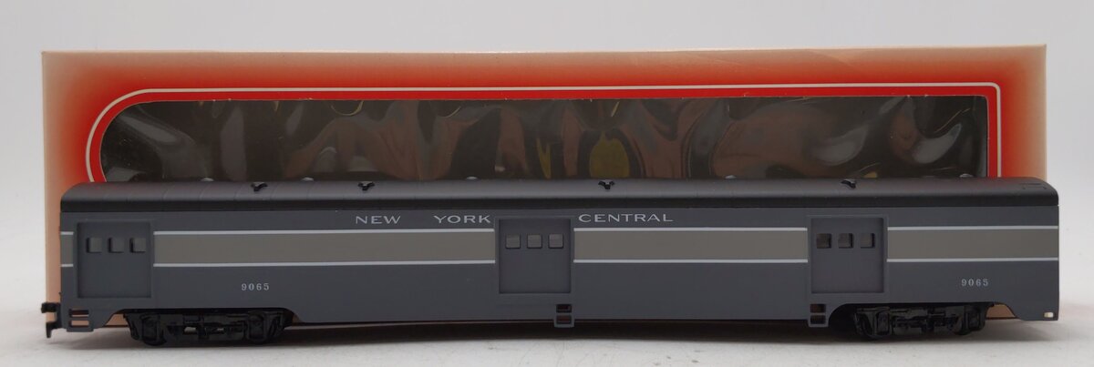IHC 48200 HO Scale New York Central Smooth Side Baggage Car #9065 LN/Box