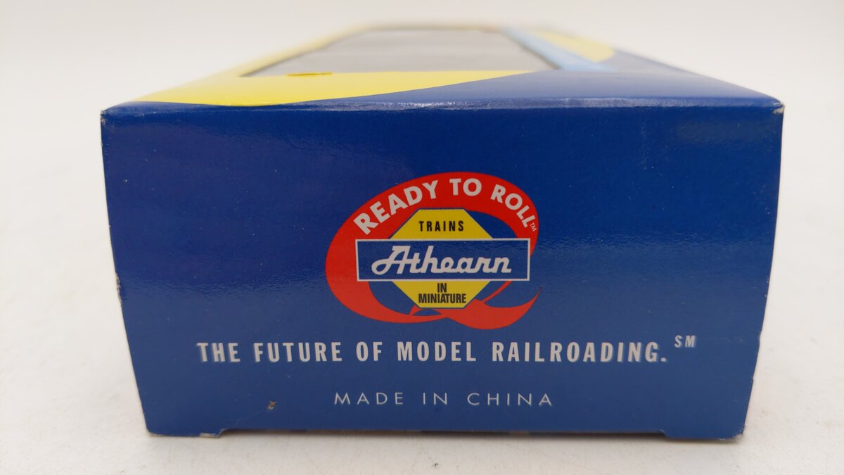 Athearn 92547 HO Scale Canadian National Smooth Side Reefer Car #231119