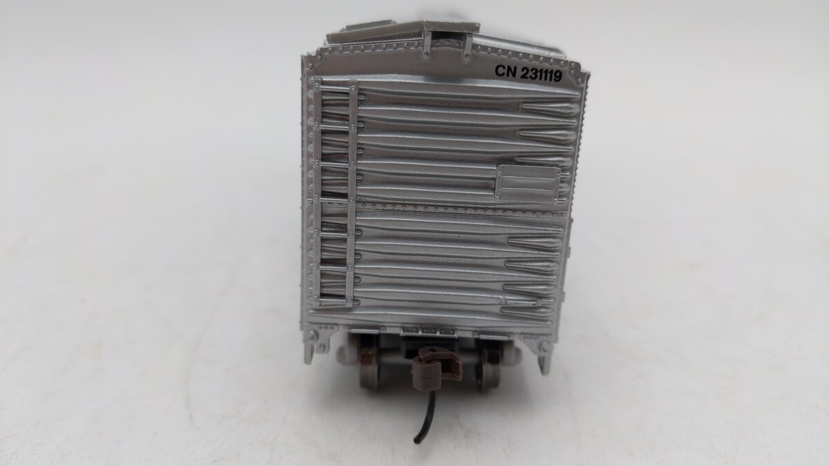 Athearn 92547 HO Scale Canadian National Smooth Side Reefer Car #231119