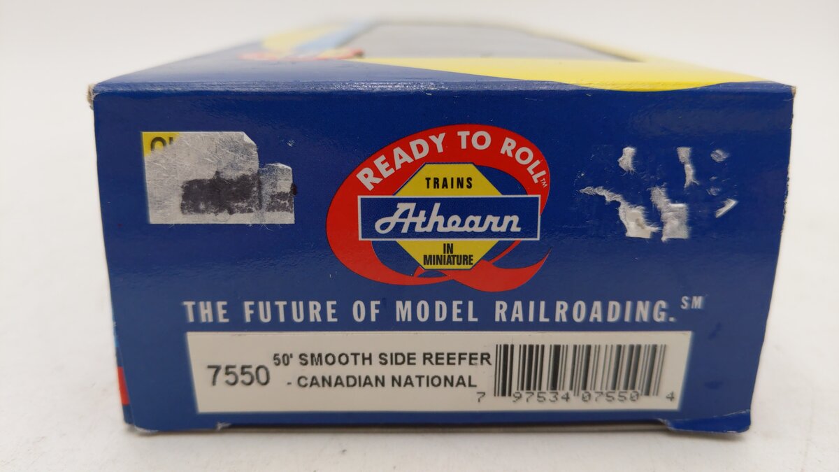 Athearn 92547 HO Scale Canadian National Smooth Side Reefer Car #231119