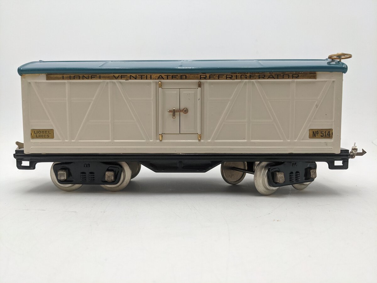 Lionel 514 Vintage Standard Gauge Tinplate Ivory/Peacock Refrigerator Car