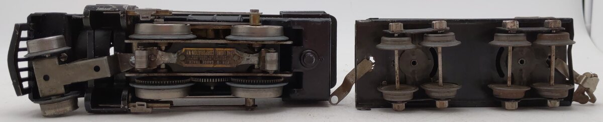 Lionel 257 Vintage O Prewar 2-4-0 Steam Locomotive & Tender VG