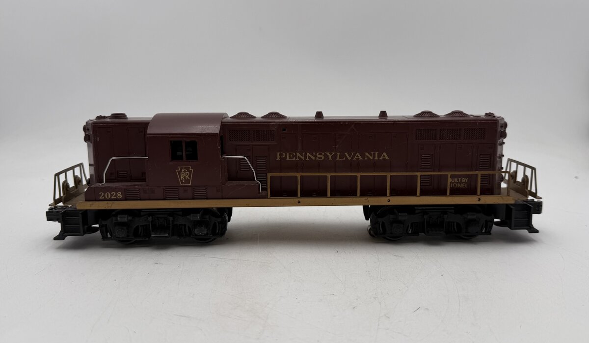 Lionel 2028 Vintage O Pennsylvania GP-7 Diesel Locomotive VG