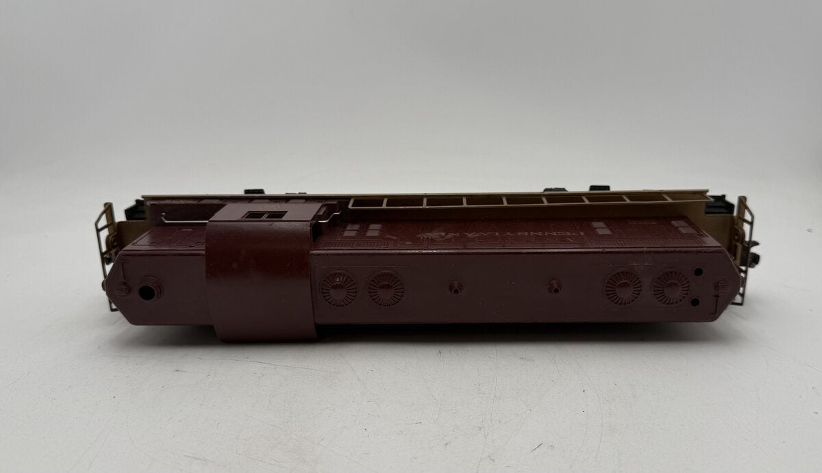 Lionel 2028 Vintage O Pennsylvania GP-7 Diesel Locomotive VG