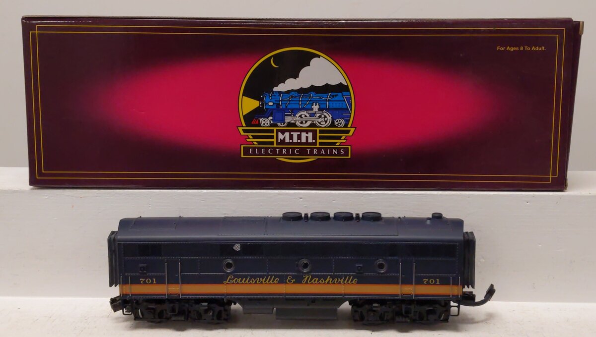 MTH 20-2152-4 O Gauge Louisville & Nashville F-3 Powered Diesel B-Unit #701 EX/Box