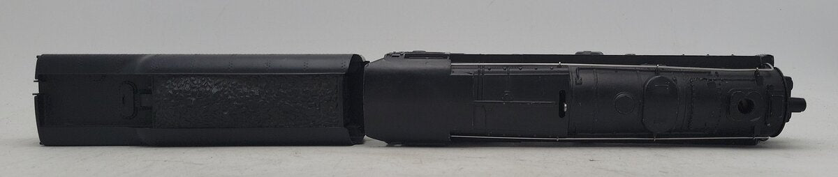 Lionel 681 Vintage O 6-8-6 Die-Cast S2 Steam Turbine Loco w/2046W-50 Tender VG