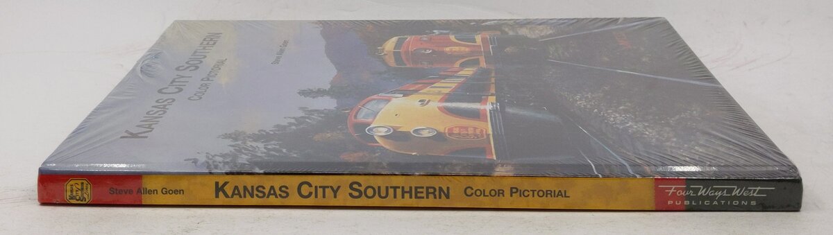 Union Pacific 1998/1999 Motive Power Annual Hardcover Book By David Curlee MT