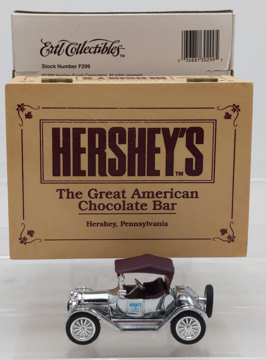 Ertl F299 Diecast 1924 Hershey's 1914 Roadster Mini in Wooden Box Car