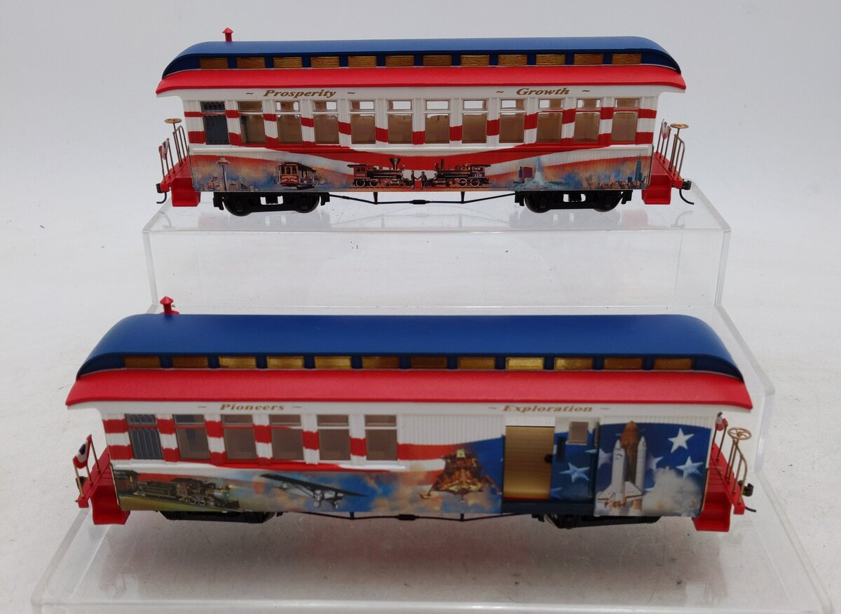 Hawthorne Village HO Assorted Passenger Cars w/Track [10] LN