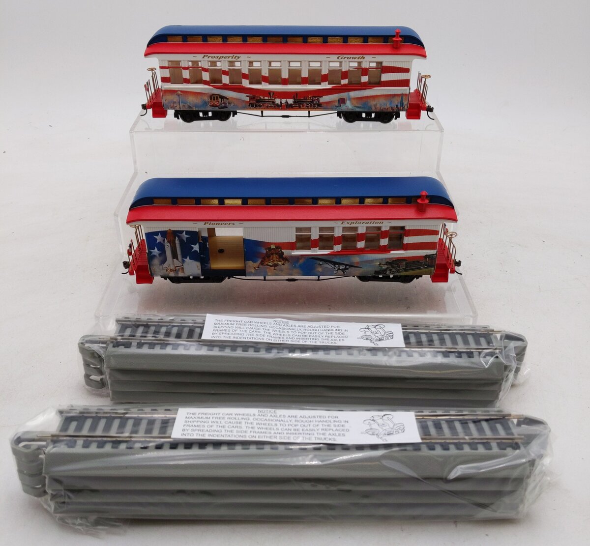Hawthorne Village HO Assorted Passenger Cars w/Track [10] LN