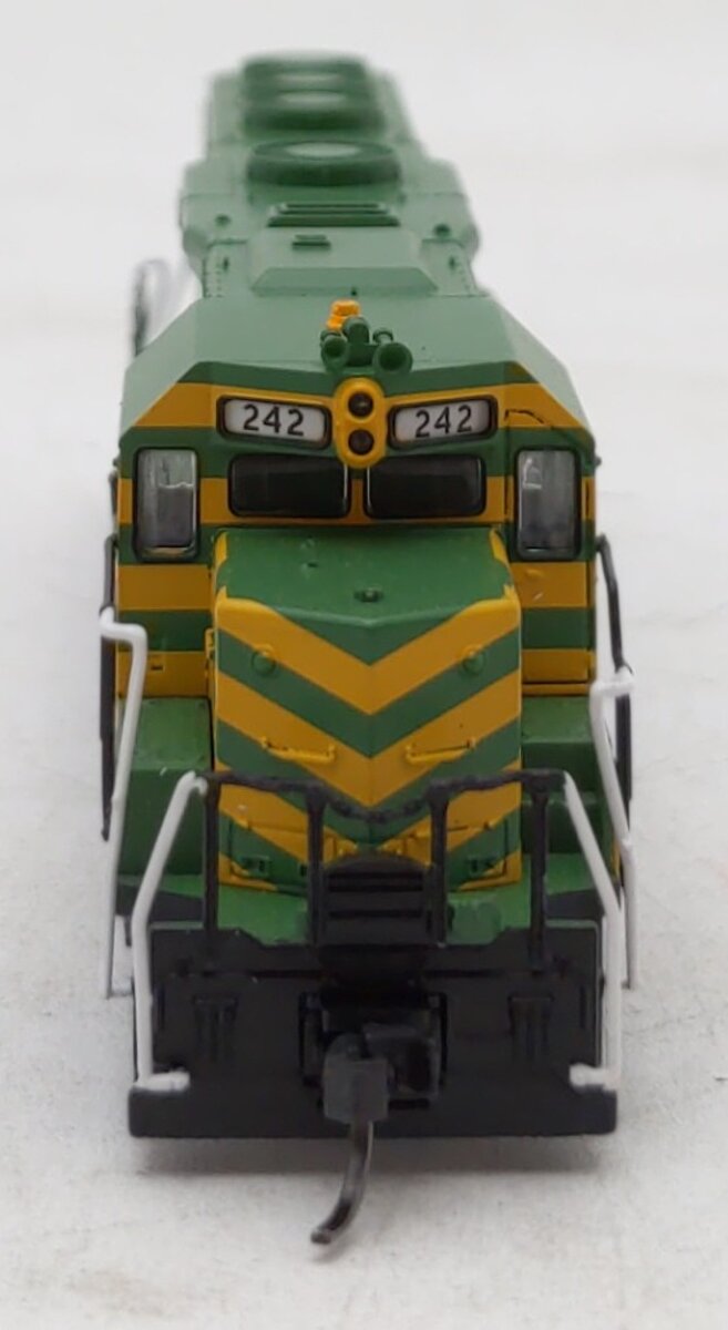 Atlas 40005284 N MKT GP-40 Diesel Locomotive with Lights #242