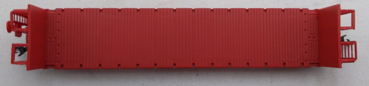 Atlas 50005792 N CB&Q RTR 48' GSI Bulkhead Flat Car #95205