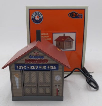 Lionel 2329140 O Assembled Grandpa's Workshop with Sounds LN/Box