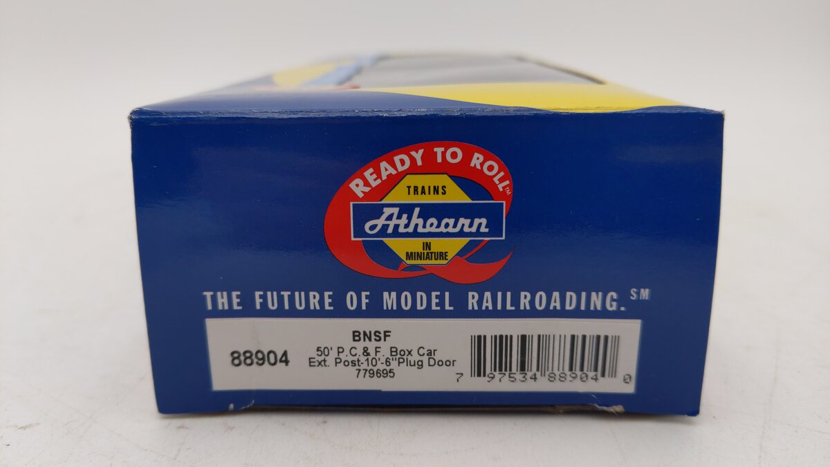 Athearn 88904 HO Scale Burlington Northern Santa Fe Box Car #779695