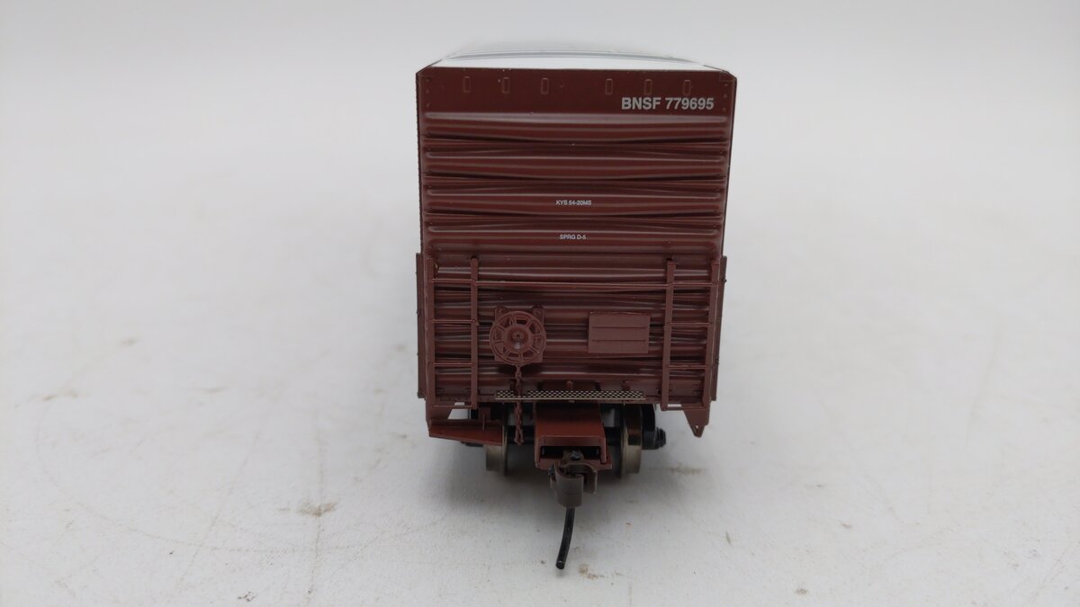 Athearn 88904 HO Scale Burlington Northern Santa Fe Box Car #779695
