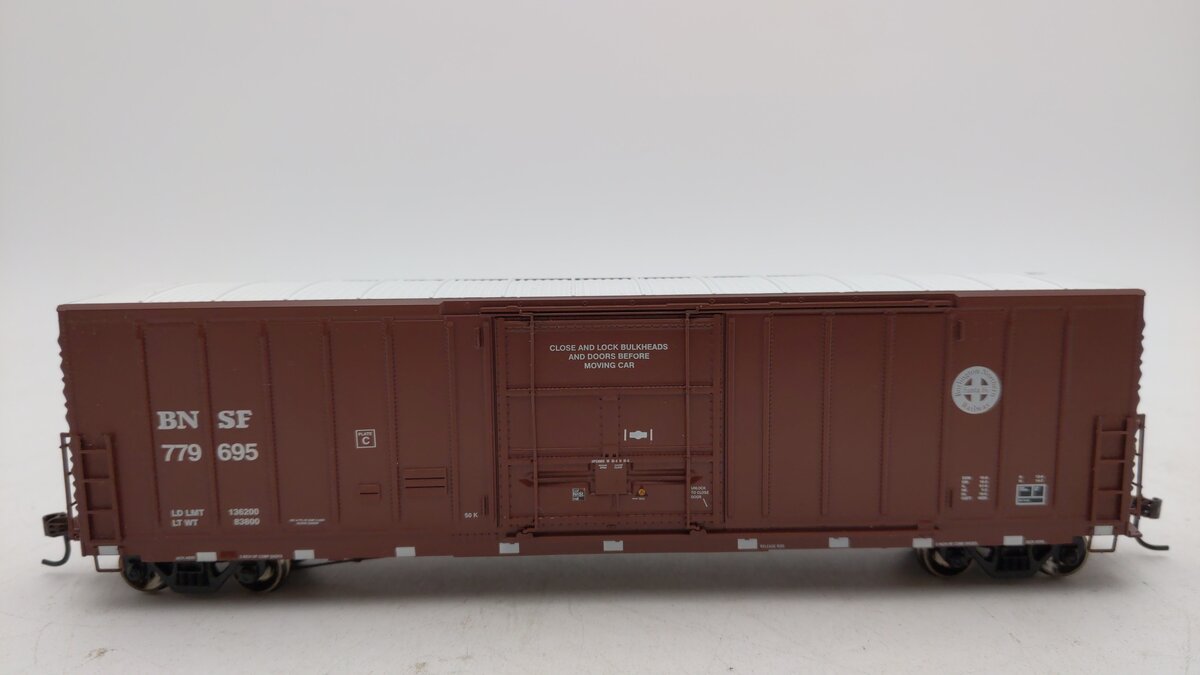 Athearn 88904 HO Scale Burlington Northern Santa Fe Box Car #779695