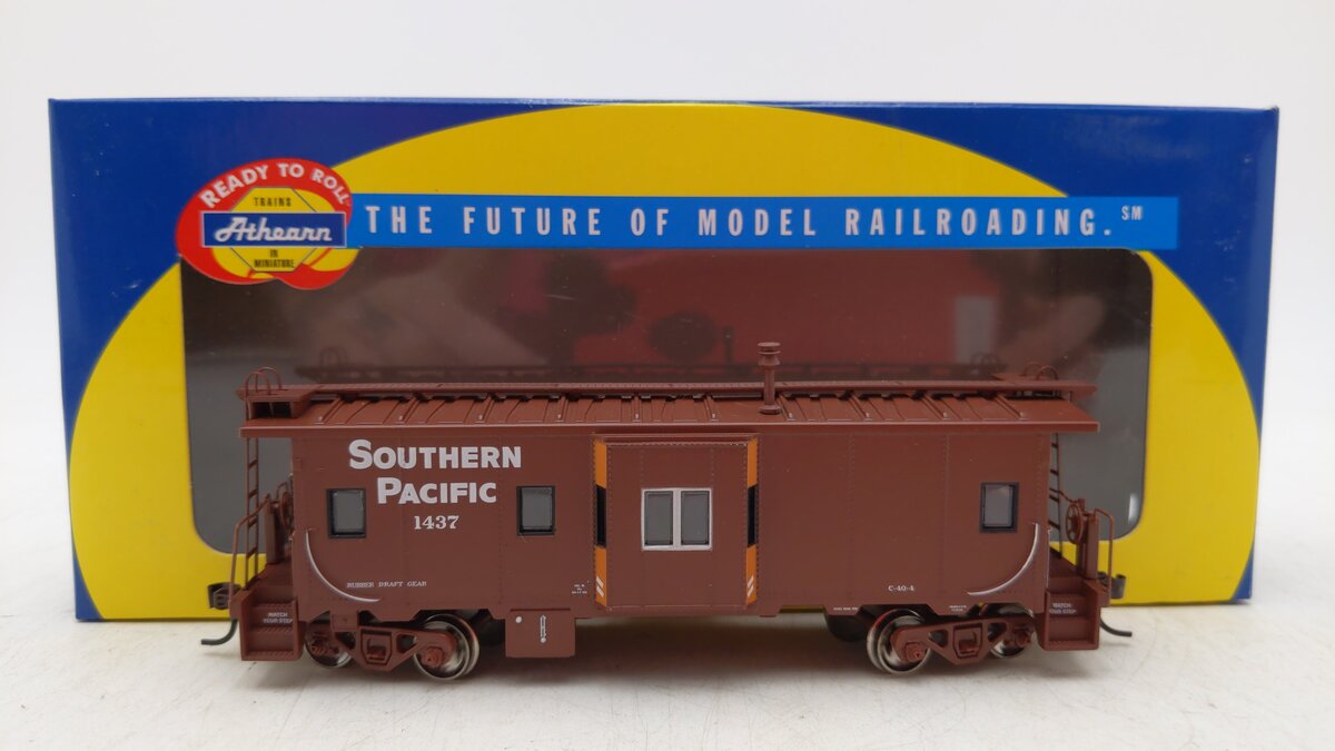 Athearn 74716 HO Southern Pacific RTR Bay Window Caboose #1437
